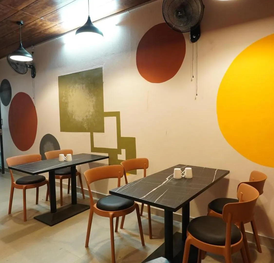 Hotel Hive Inn - Kozhikode