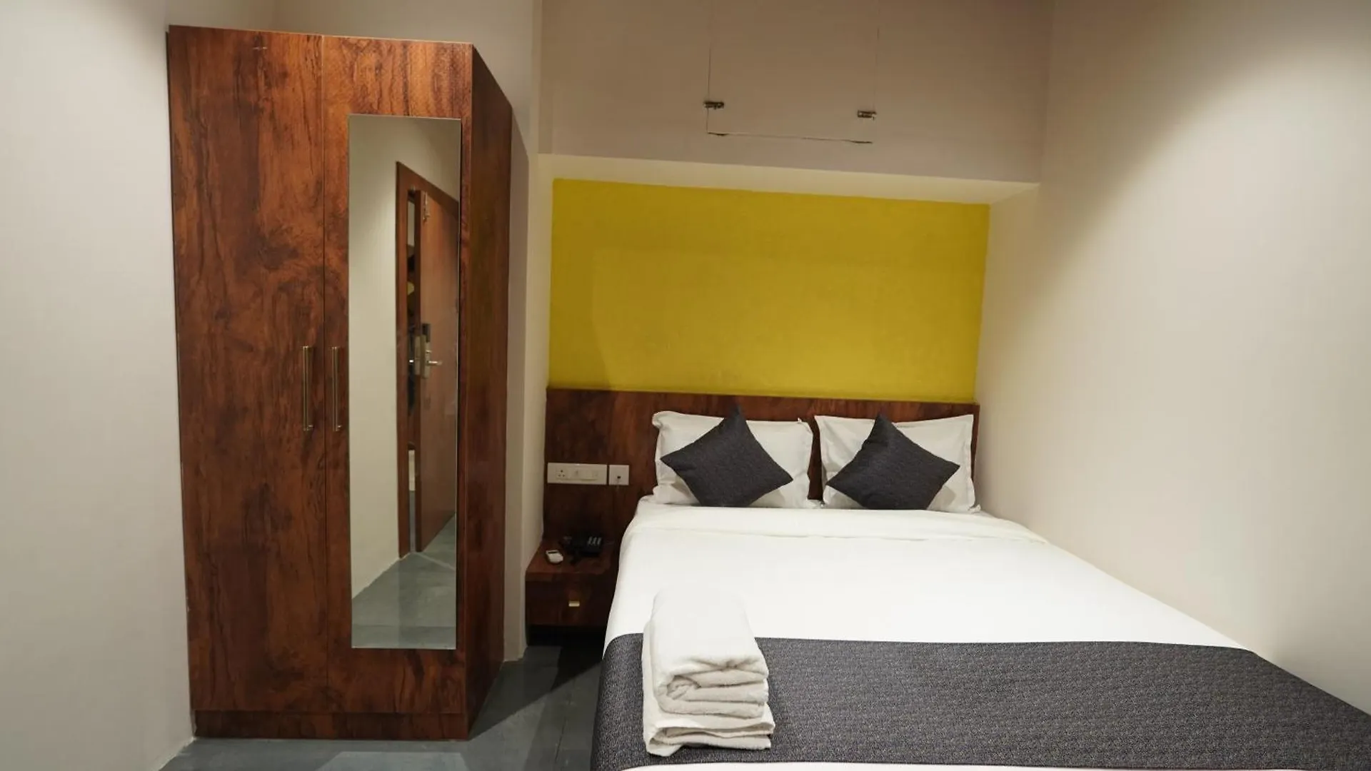 Hotel Hive Inn - Kozhikode
