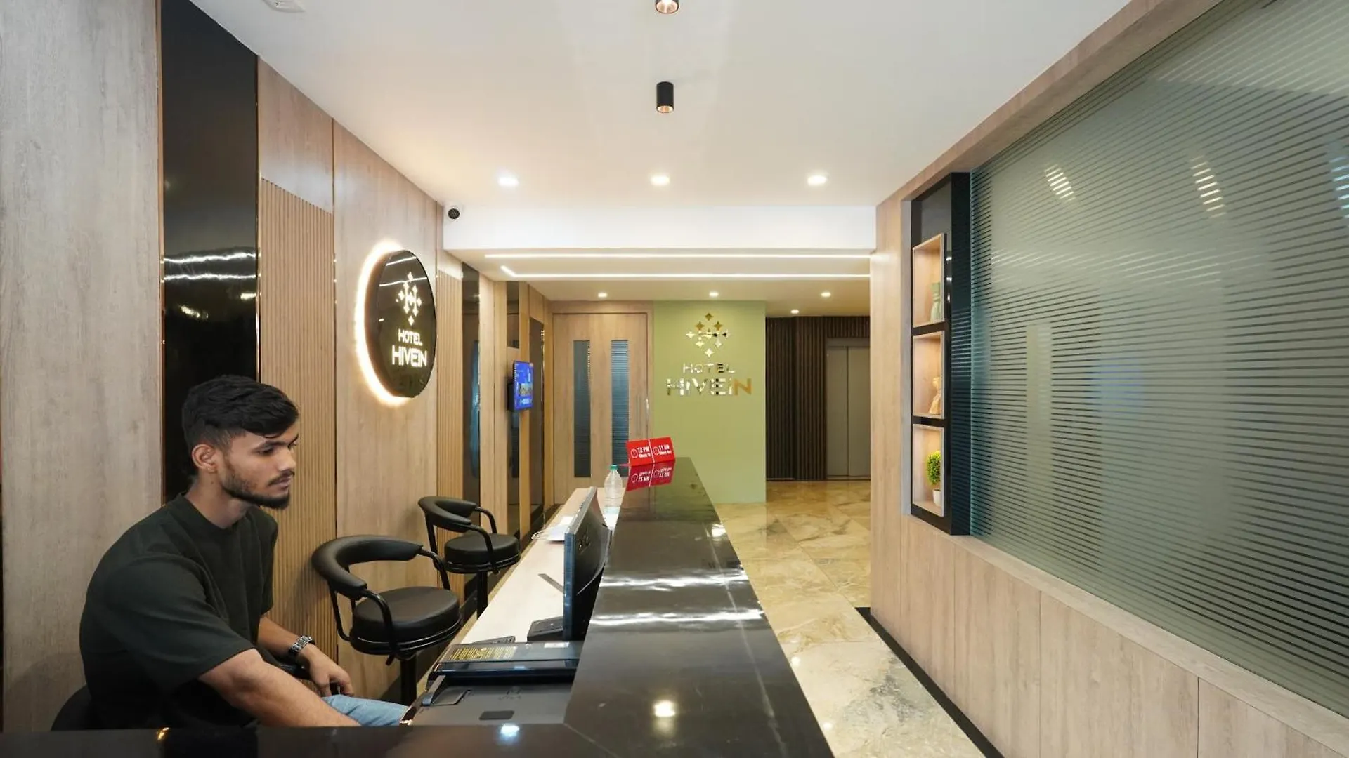 Hotel Hive Inn - Kozhikode