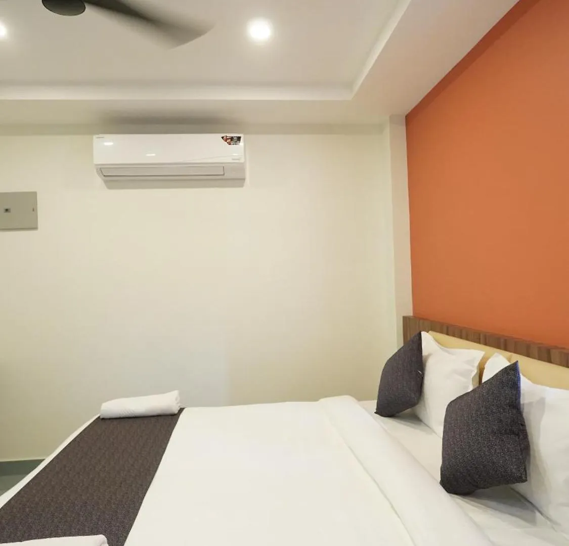 Hotel Hive Inn - Kozhikode 0*,  India