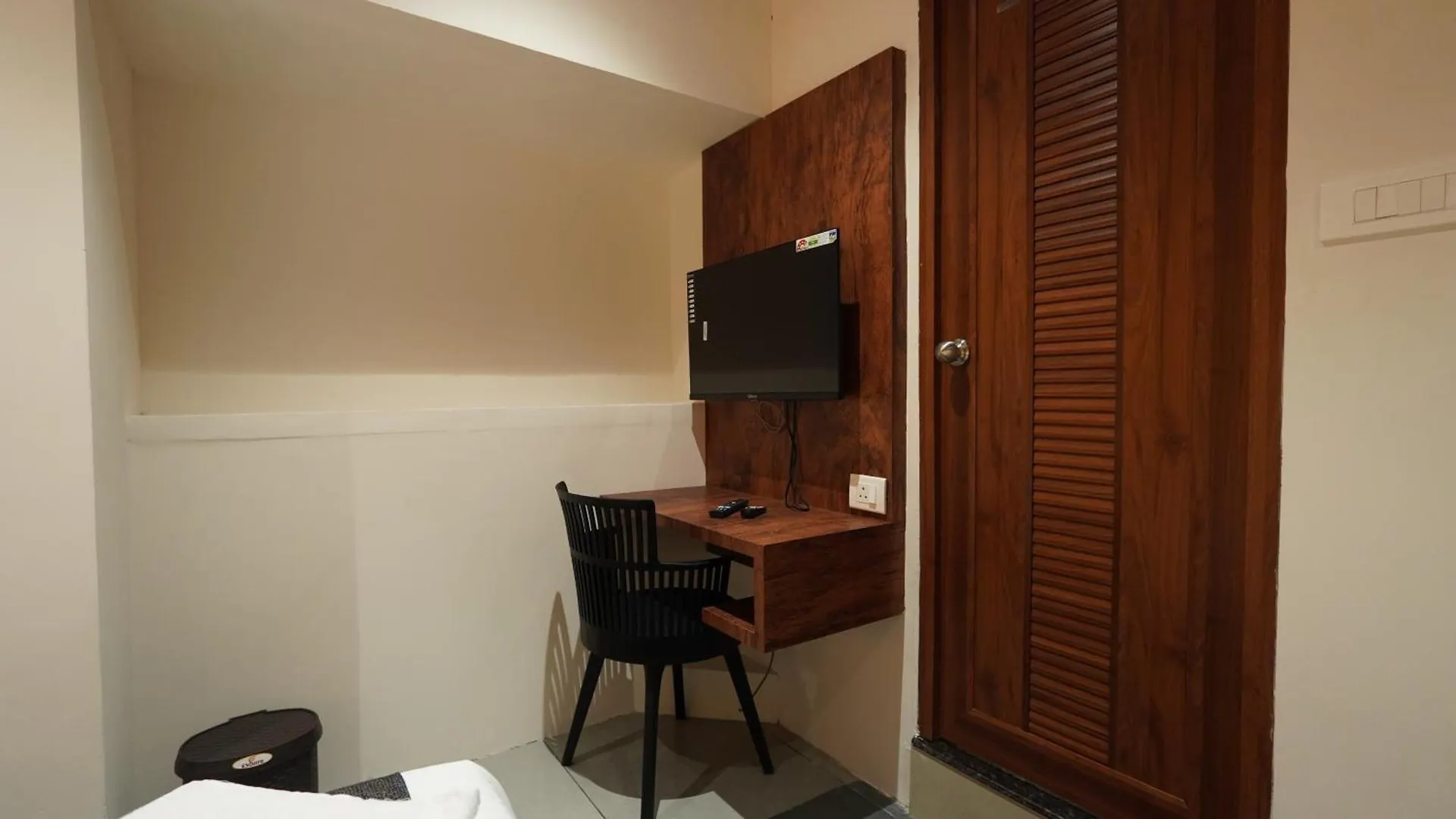 Hotel Hive Inn - Kozhikode