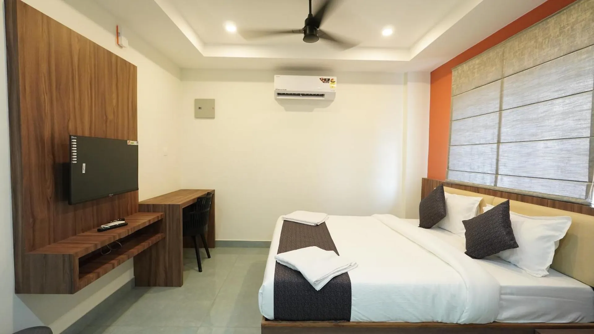 Hotel Hive Inn - Kozhikode