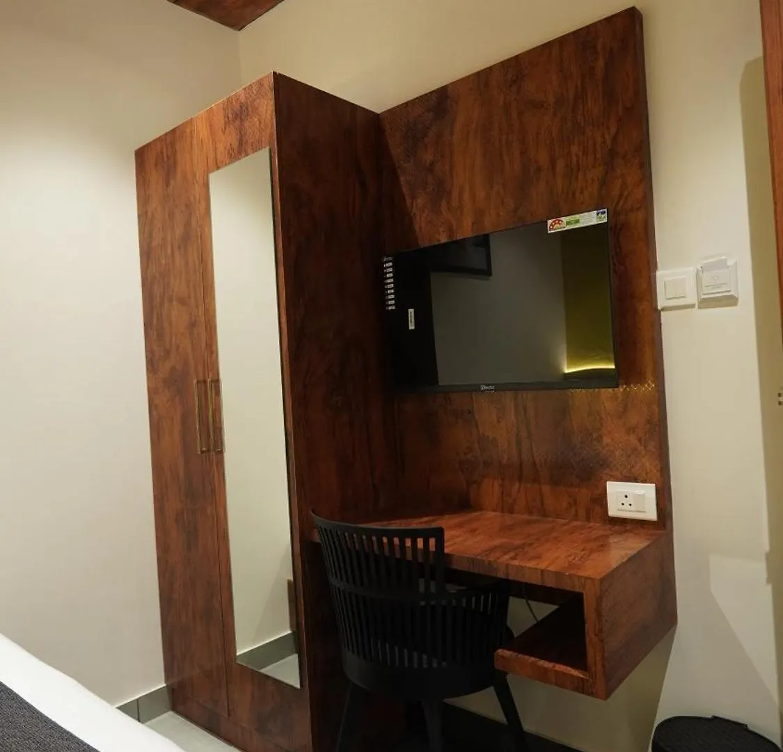 Hotel Hive Inn - Kozhikode